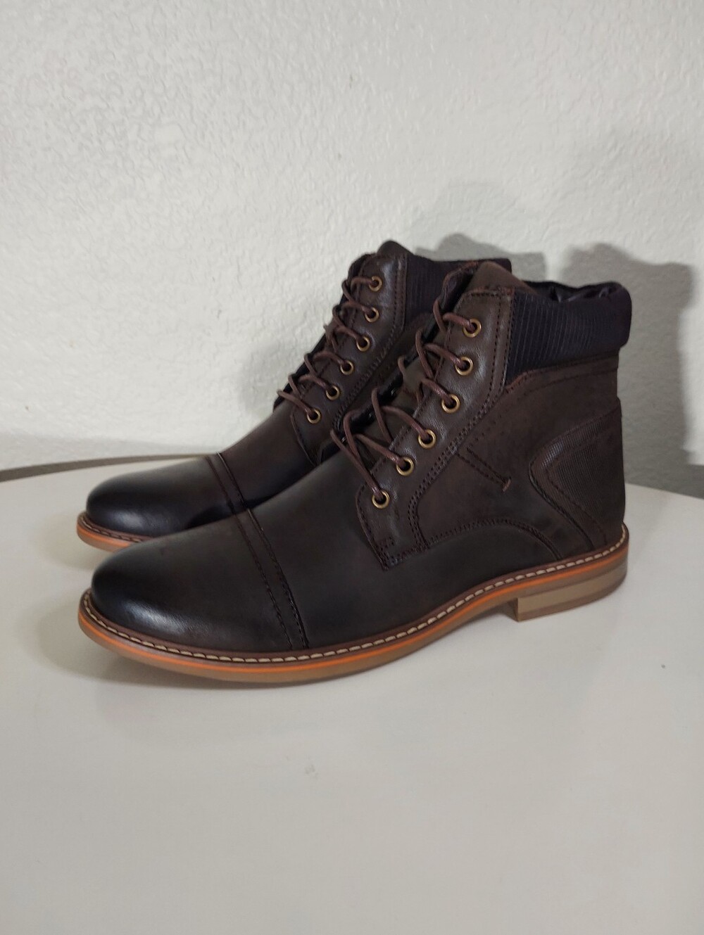 English Laundry Brown Leather Cap Toe Lace Up Billy Boot Men's Size 9 W/ Box